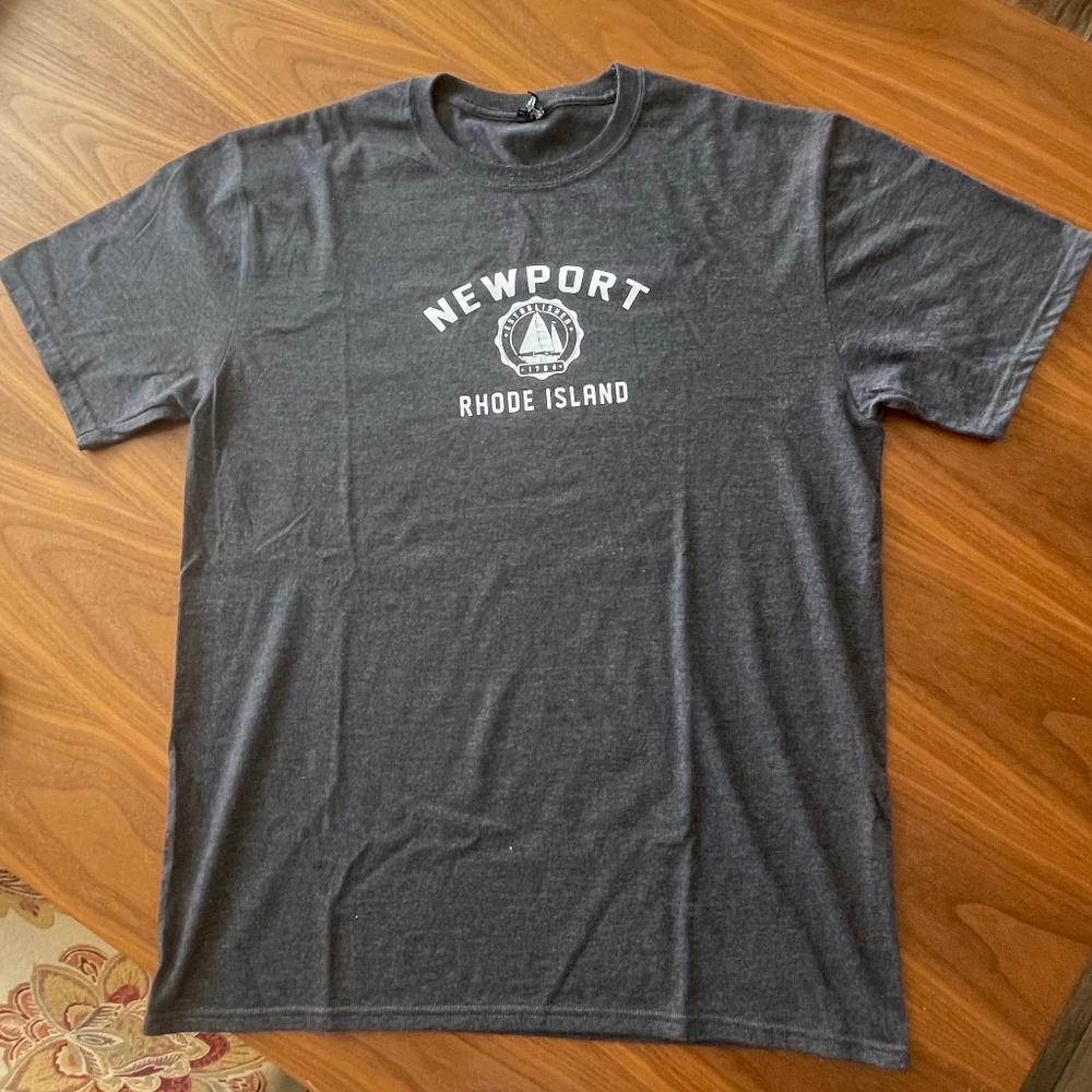 Anvil Grey Newport RI Men's Tee - Size Large